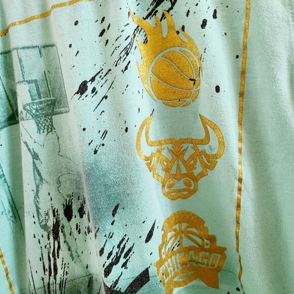 Twenty Three boys Chicago Bulls graphic basketball T-shirt - Picture 5 of 9